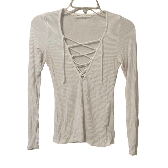 🍒 Project Social T by Urban Outfitters White Long Sleeve Shirt Top Size Small - Picture 1 of 4